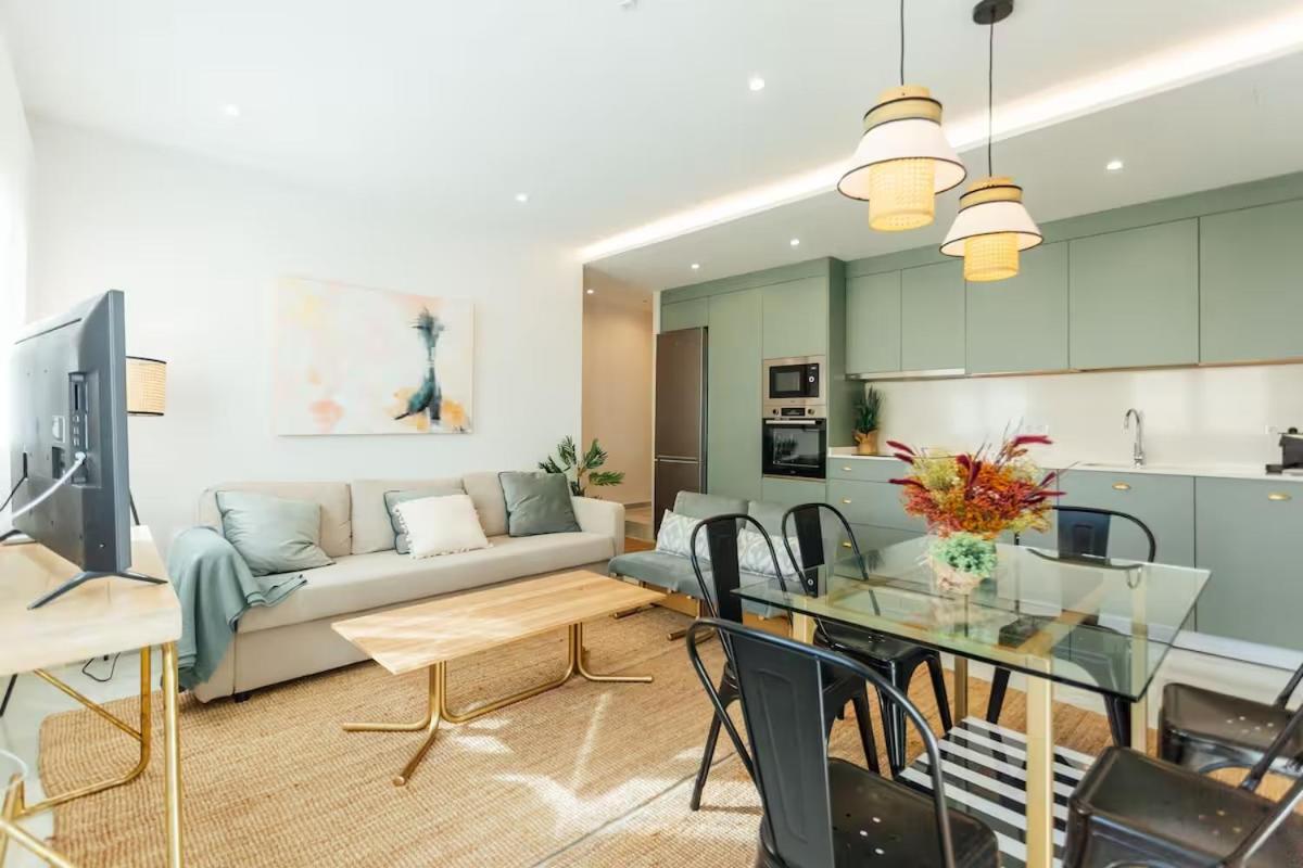 Reformed And Comfy- 2Bd 2Bth- Arenal Apartment Seville Ngoại thất bức ảnh