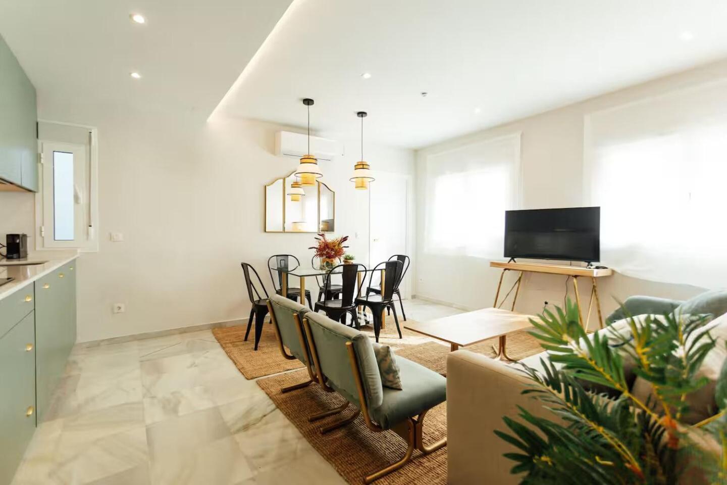 Reformed And Comfy- 2Bd 2Bth- Arenal Apartment Seville Ngoại thất bức ảnh