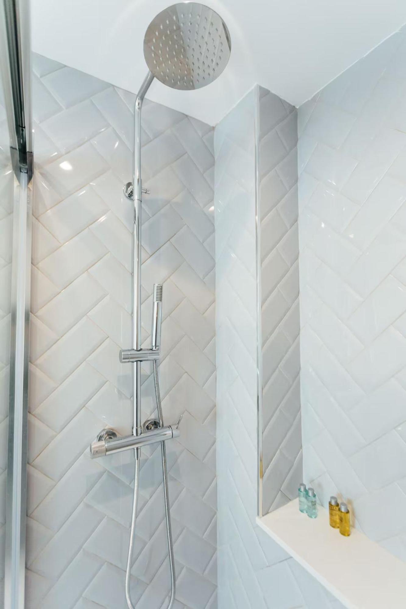 Reformed And Comfy- 2Bd 2Bth- Arenal Apartment Seville Ngoại thất bức ảnh