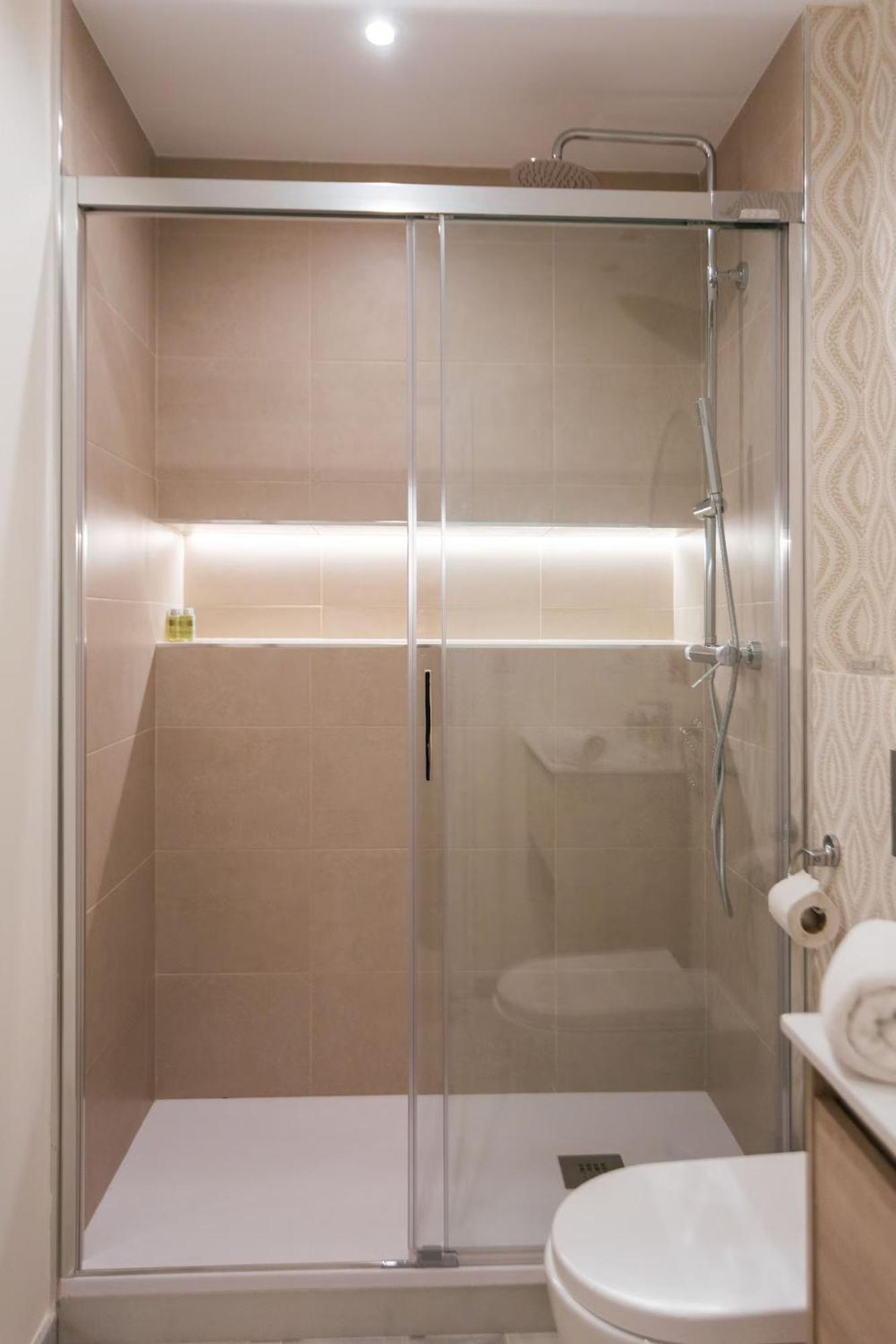 Reformed And Comfy- 2Bd 2Bth- Arenal Apartment Seville Ngoại thất bức ảnh