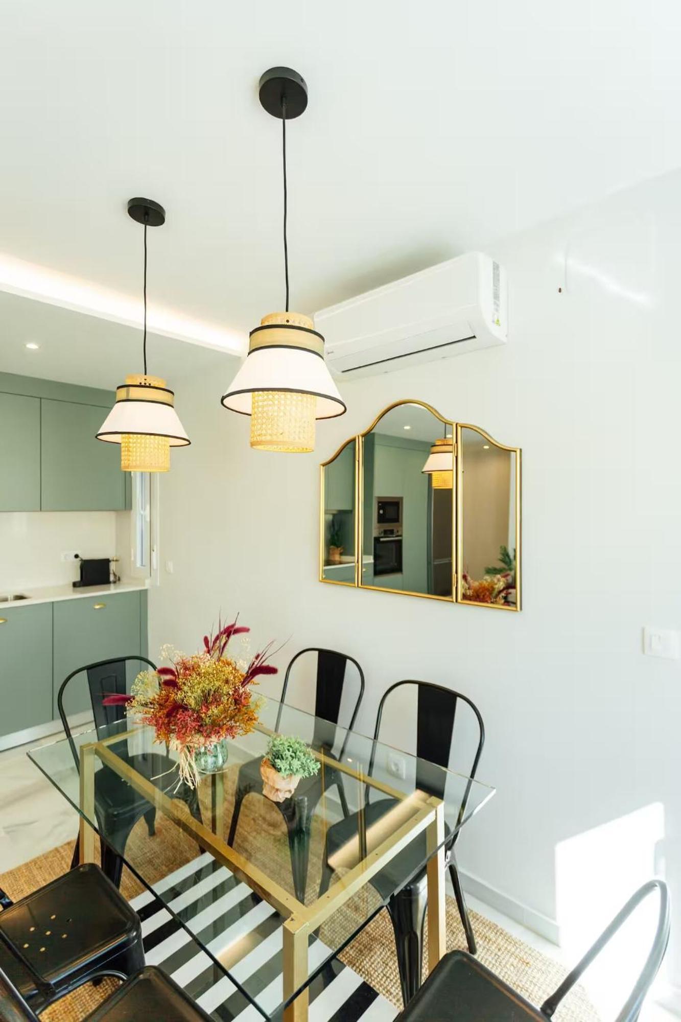Reformed And Comfy- 2Bd 2Bth- Arenal Apartment Seville Ngoại thất bức ảnh