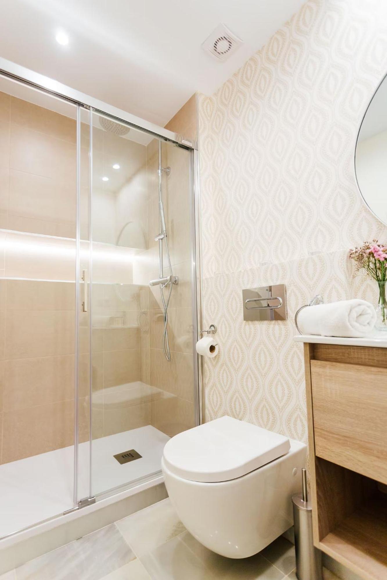 Reformed And Comfy- 2Bd 2Bth- Arenal Apartment Seville Ngoại thất bức ảnh